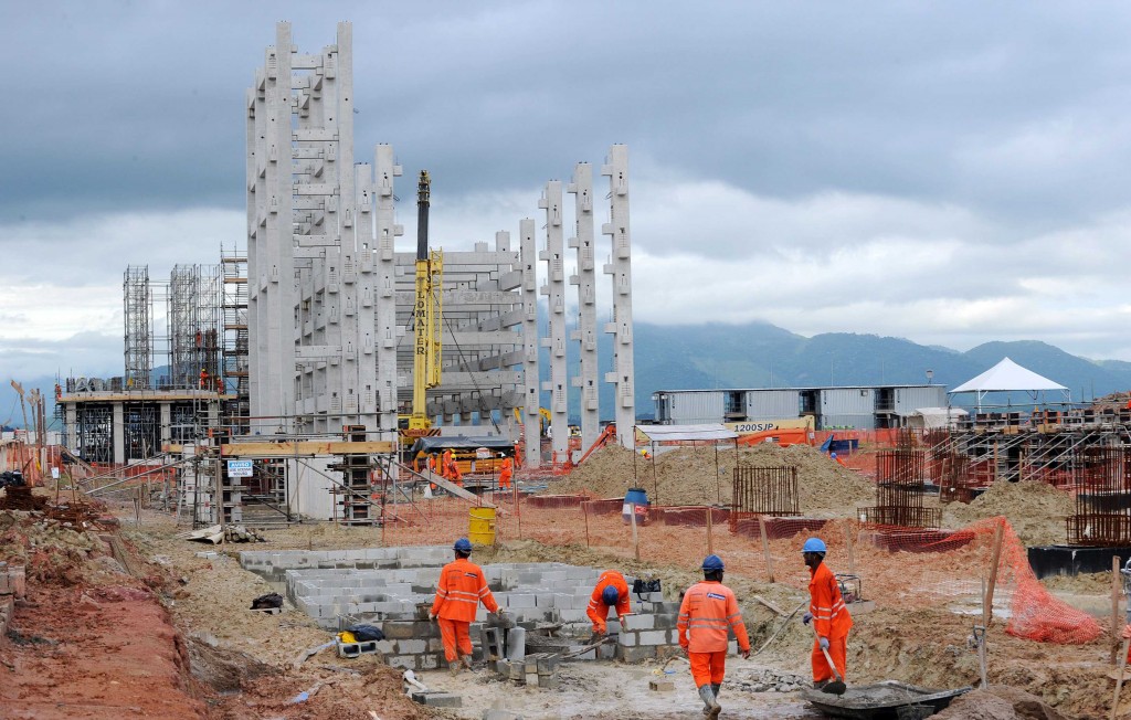 Canteiro de obras dos pipe racks da Refinaria I do Comperj. Foto: Agência Petrobrás