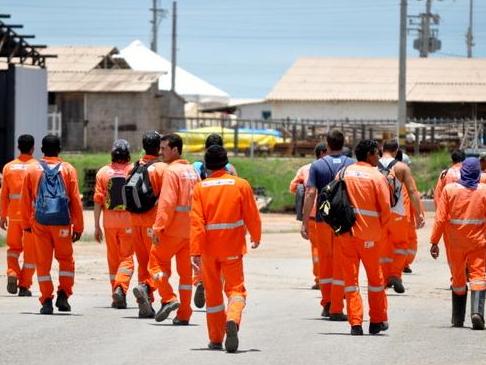 Trabalhadores do Porto de Açu