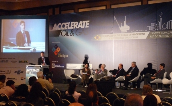 Accelerate Oil Gas em 2012