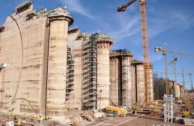 Construção da usina Jirau