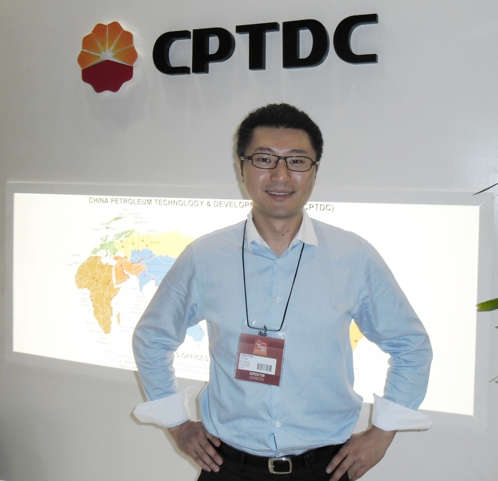 Yang Fan, gerente de vendas da área de dutos da CPTDC