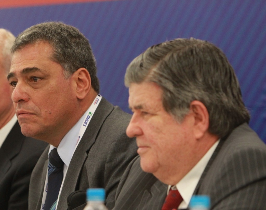 Julio Bueno, secretário de desenvolvimento do Rio, e Sergio Machado, presidente da Transpetro.