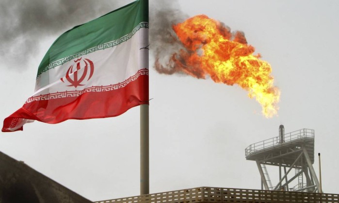 2012-504353267-iran-usa_sanctions-crude_20120322