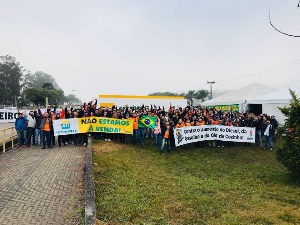 Protesto dos petroleiros na Refinaria Presidente Getúlio Vargas (Repar)