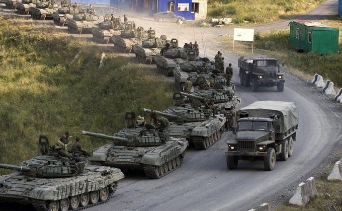 russia-posiciona-forca-de-invasao-na-fronteira-com-a-ucrania-comboio