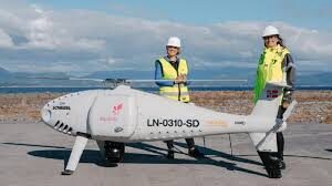 A OMNI já desenvolveu um Drone especial que vai ate às Plataformas de petr[oleo em alto mar;Ele pode fazer a vigilância da faixa de dutos.