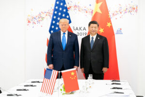 Trump e Xi Jinping durante encontro em 2019