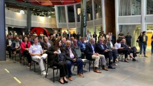 Plateia do evento prestigiado por toda a comunidade portuária