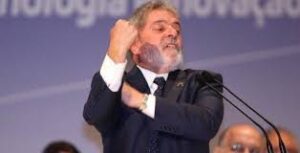 Lula faz piadinha, bravatas e ofende o presidente Trump, mas  teme falar com ele até pelo telefone