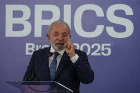 Lula conversa com dirigentes do Brics, mas não com presidentes dos países 