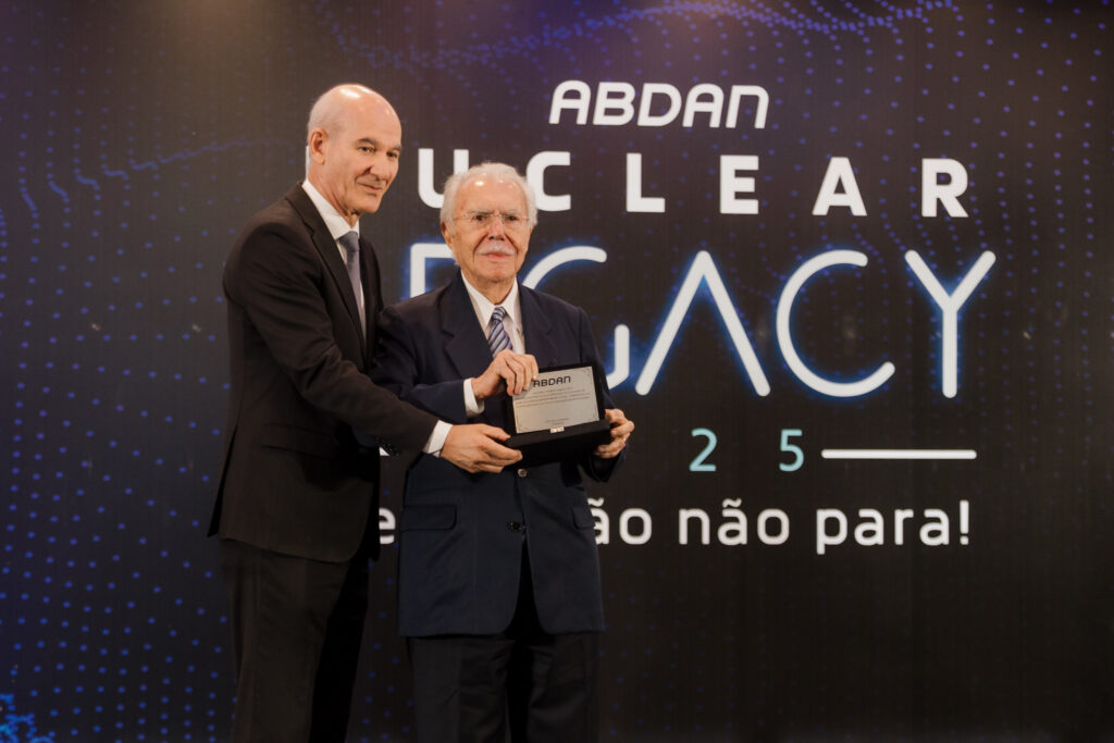 20.10.ABDAN@fercoutinho#shakeitbsb-32 20.10.ABDAN@fercoutinho#shakeitbsb-32