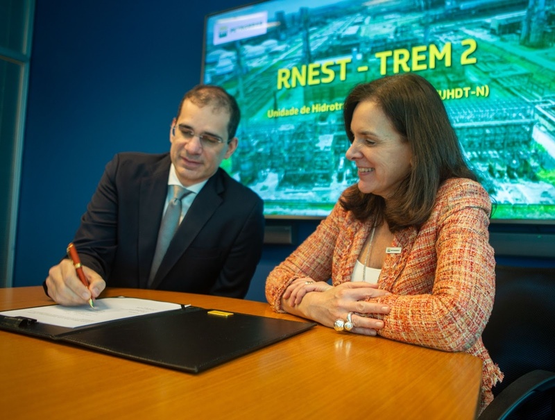 O diretor da Tenenge, Mauricio Almeira, e a diretora de Engenharia e Tecnologia da Petrobrás, Renata Baruzzi