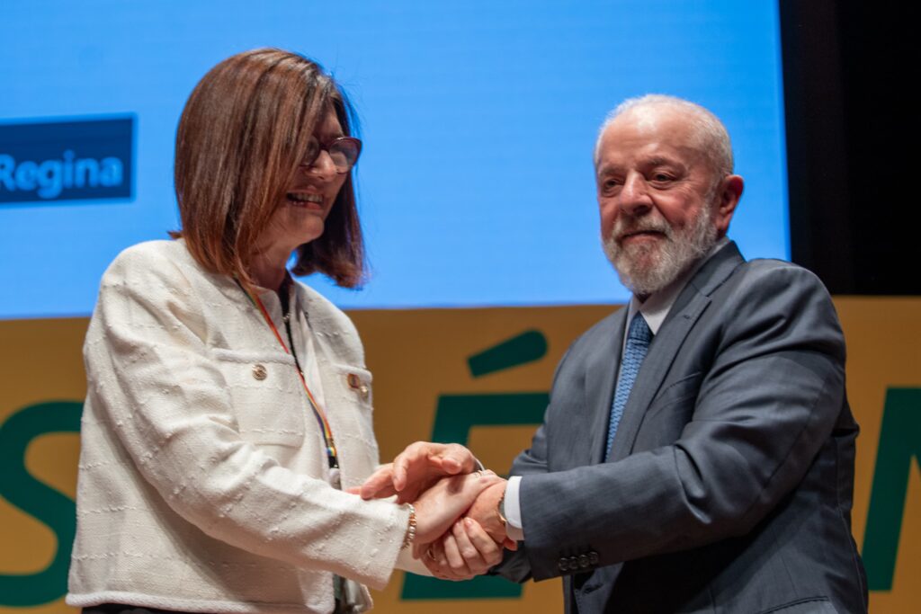Posse_Presidente_Magda_Lula_Entrega_Cracha (2)_Credito_Rafa Pereira
