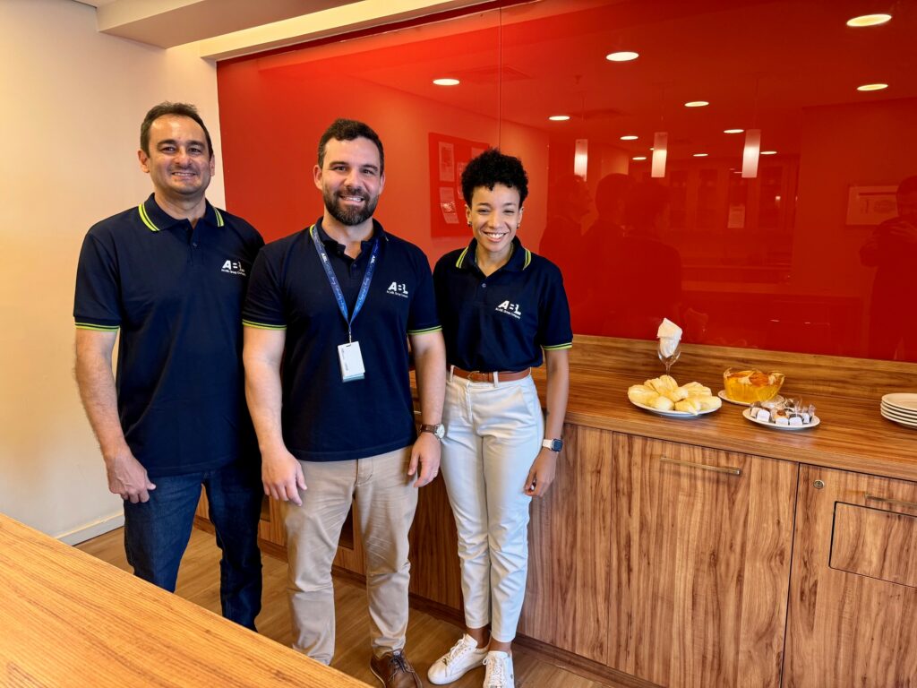 xBrazil-Salvador-new-office-1024x768.jpg.pagespeed.ic.hj4DMBPZUt