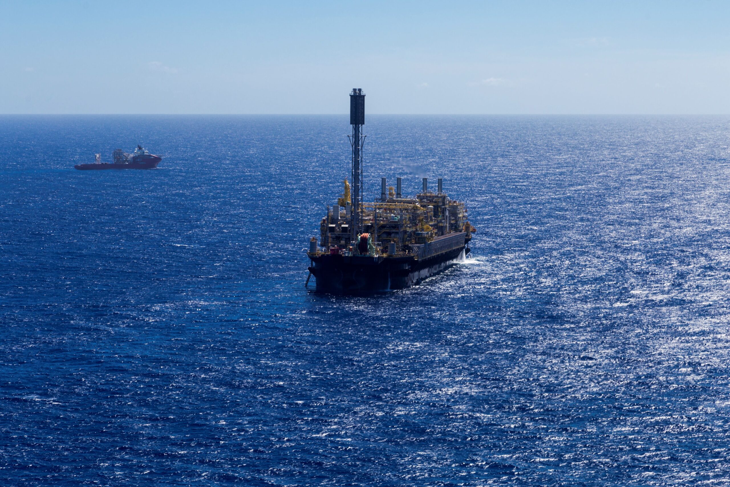 MERCADO VIVE EXPECTATIVA FINAL SOBRE RESULTADO DA LICITAÇÃO DO FPSO DE ALBACORA, NO DIA 27 DE JULHO
