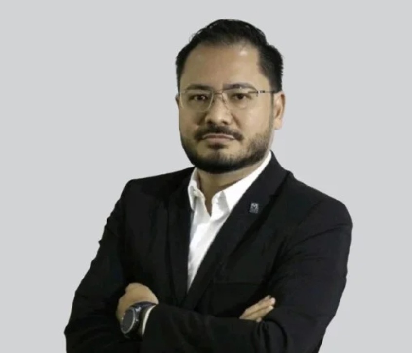 Julio-Nishida-linkedin